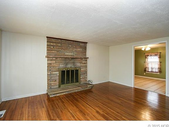 3rd image of 5903 S 33rd Ave W