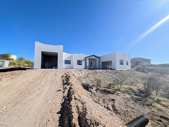 2nd image of 2855 W PERCHERON Road