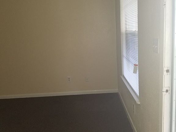 2nd image of 630 S Missouri Ave APT 8