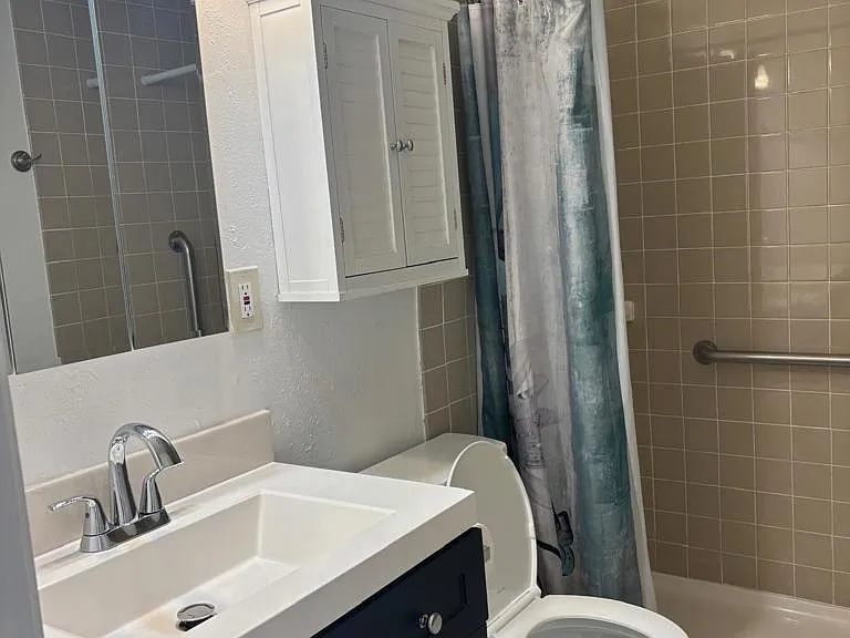 735 Belvia Ln #735 — Photo 18