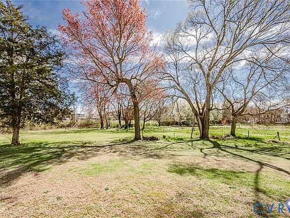 3rd image of 8236 Lee Davis Rd