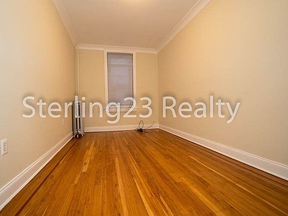 4th image of 18-29 Ditmars Blvd #1BB