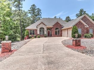 46 Cifuentes Way, Hot Springs Village, AR 71909