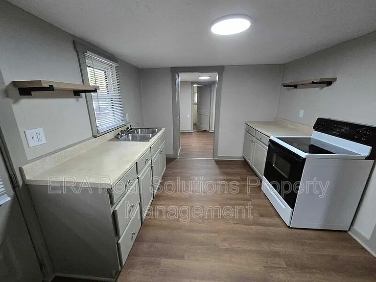 8 Highland Ave — Photo 4