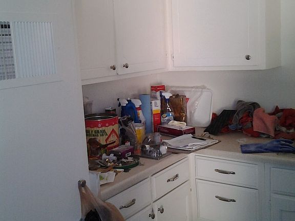 Kitchen (handyman workspace)