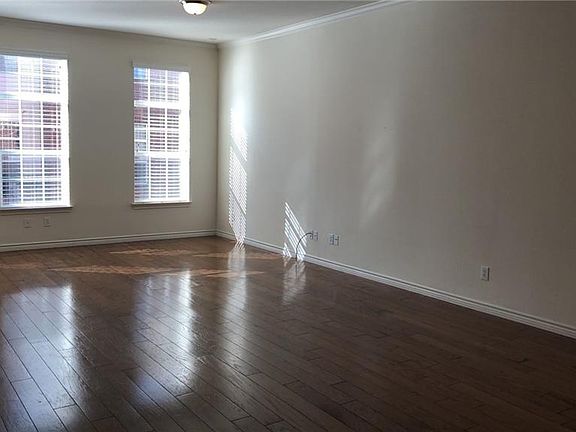 5th image of 15834 Breedlove Pl #146