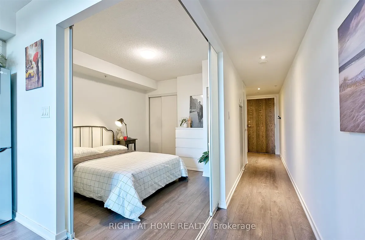 Building Photo - 68 Abell St W #336