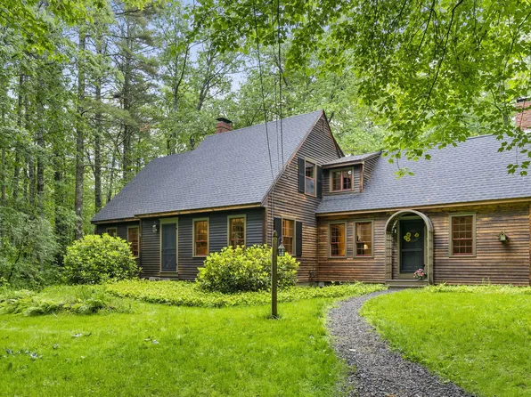 3 Hemlock Cove Road, Falmouth, ME 04105