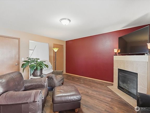 4th image of 5035 Bowwood Circle NE