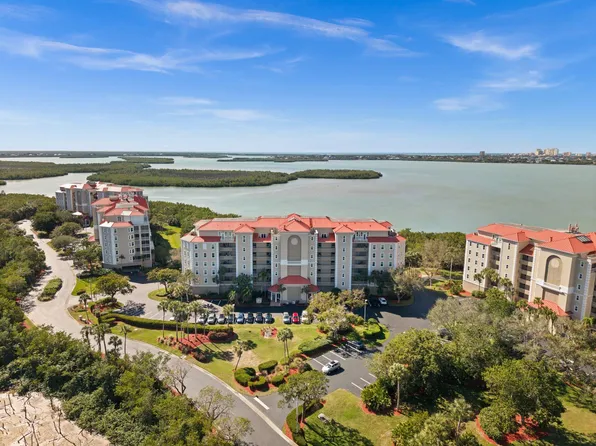 201 Vintage Bay Dr #B-15, Marco Island, FL 34145