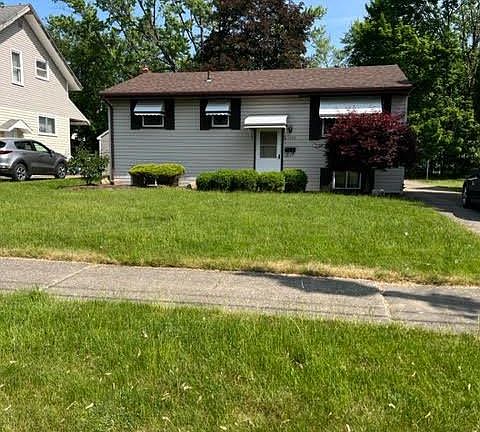 2nd image of 1942 Bancroft Ave