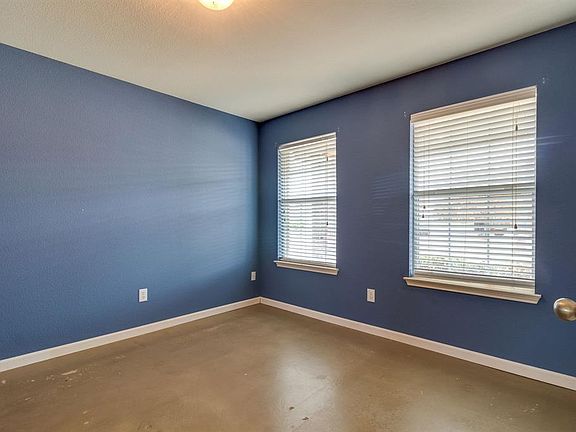 5th image of 8549 Shallow Creek Dr
