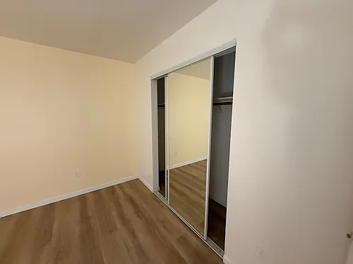 114 Carolina St #B Photo 1