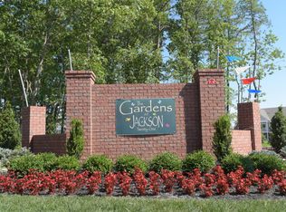 616 Atterbury Ct E, Jackson, NJ 08527