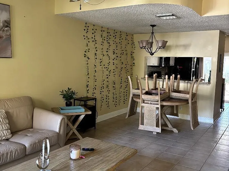 11050 Conch Ct — Photo 8