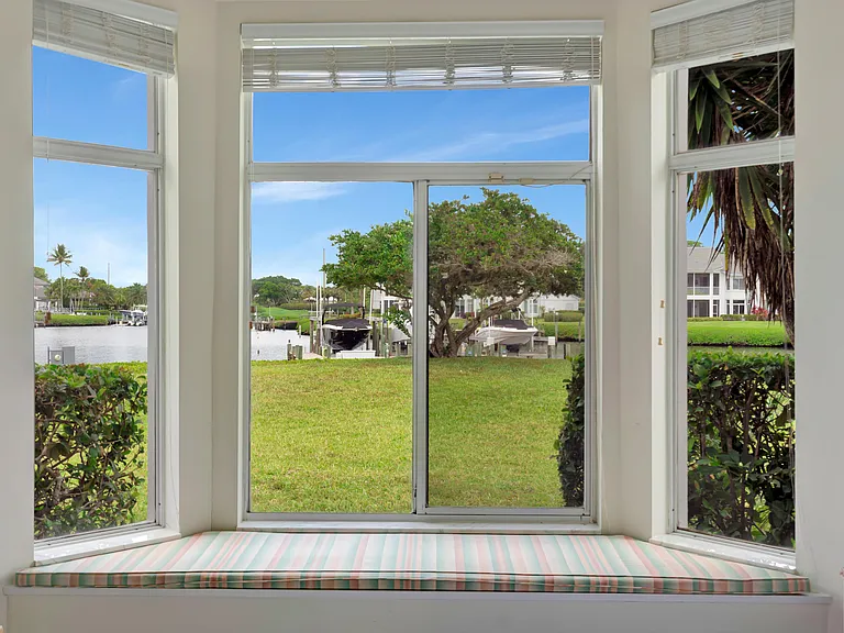 2704 Captains Way — Photo 28