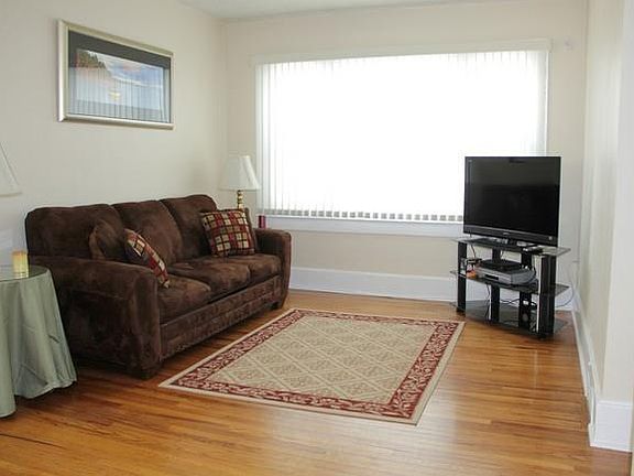 3rd image of 1128 S Ferdinand Ave