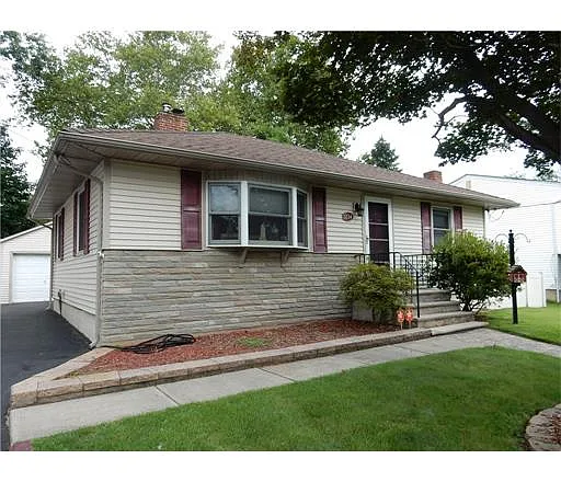 1234 Foster Ave photo 1