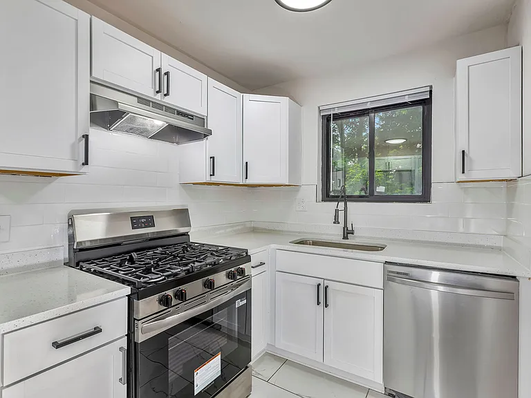 2535 Lysle Ln #3B — Photo 7