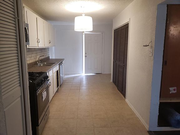 5th image of 2211 Brittain St