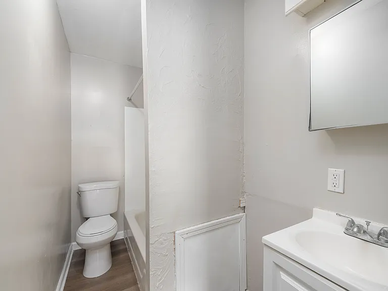6729 Forman Ave #4 — Photo 5