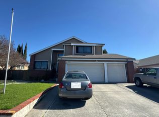 3042 Evergreen Dr, Fairfield, CA 94533
