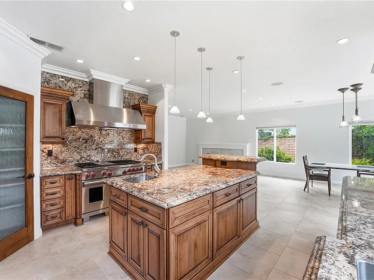 23302 Vista Carillo — Photo 13