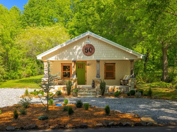 50 River St, Blue Ridge, GA 30513