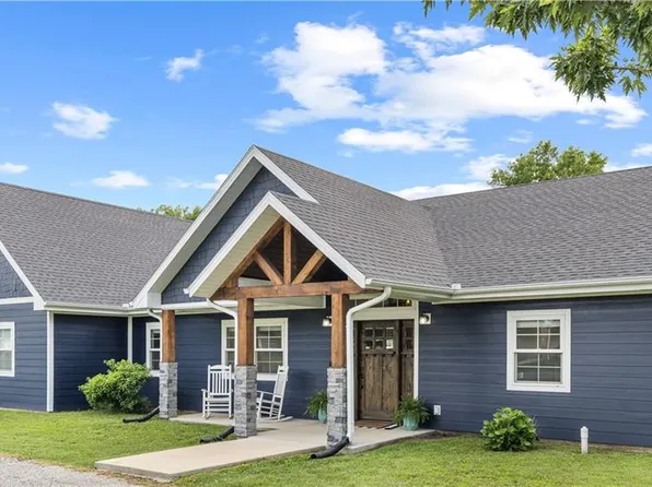 511 N 2nd St, Arma, KS 66712