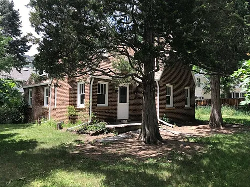 3201 8th St Photo 1