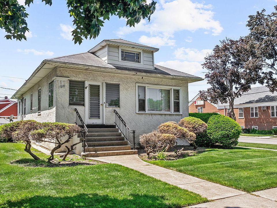 1st image of 1218 N 18th Ave