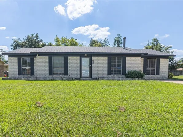5811 Larkspur Dr, Alexandria, LA 71303