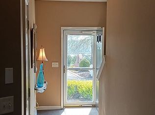 6245 Shoreview Cir, Flowery Branch, GA 30542