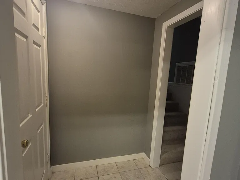 712 Michael Dr — Photo 34