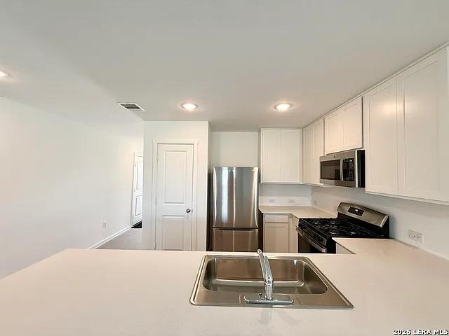 3179 Dispatch Dr — Photo 9