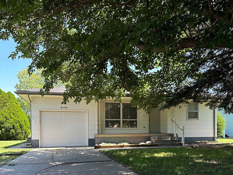1st image of 2110 Canterbury Dr