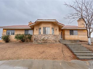 20275 Yucca Loma Rd, Apple Valley, CA 92307