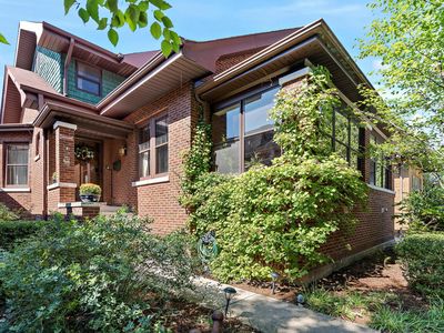 5060 N Bernard St, Chicago, IL, 60625