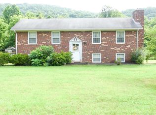 46 Shadyview Rd, Fieldale, VA 24089