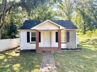 744 N Mill Rd, Salem, VA 24153
