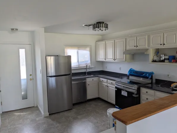 2C Markham Cir, Ayer, MA 01432