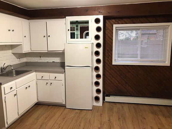 2nd image of 26326 Harper Ave #3