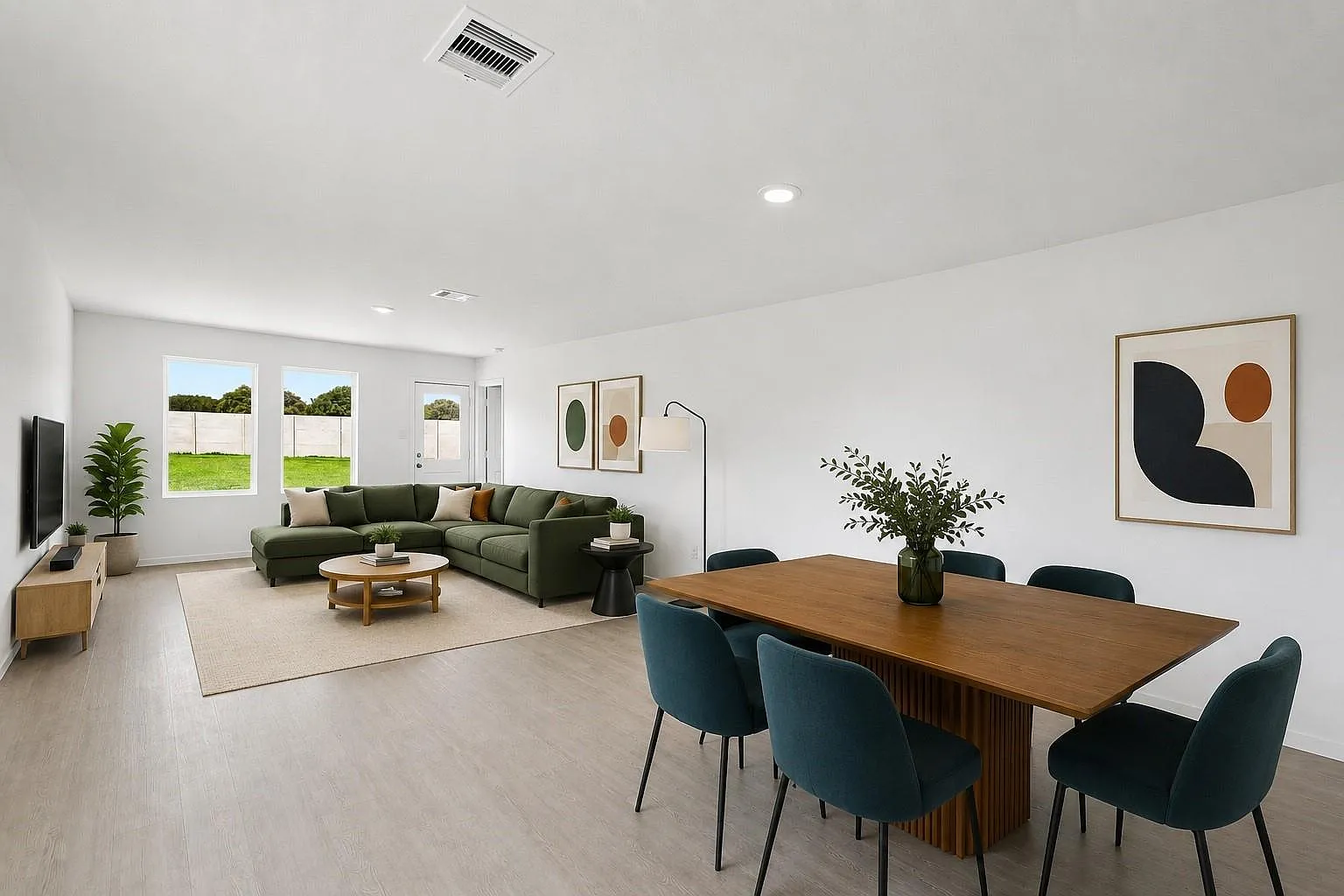 4 bed, 2.0 bath, 1656 sqft, $1,995 — Photo 3