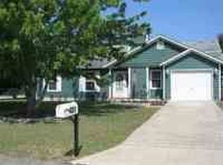 401 Hunting Green Dr, Jacksonville, NC 28546