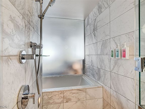 5th image of 4381 W Flamingo Rd #1218