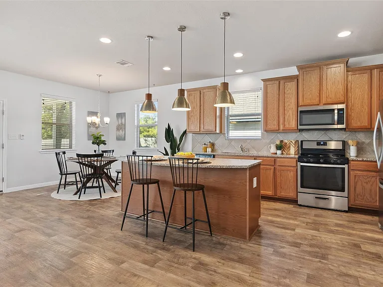 208 Callahan Ln — Photo 11