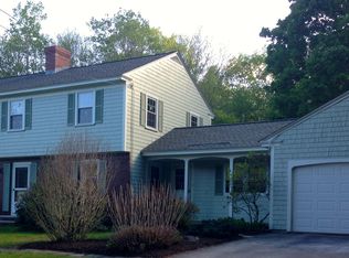 408 3rd Range Rd, Pembroke, NH 03275