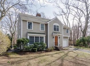 128 Roundwood Rd, Newton, MA 02464