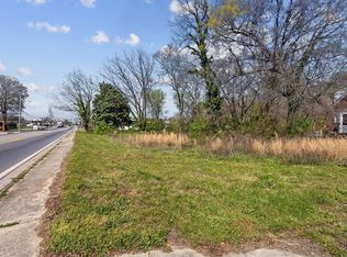 207 N River St, Calhoun, GA 30701