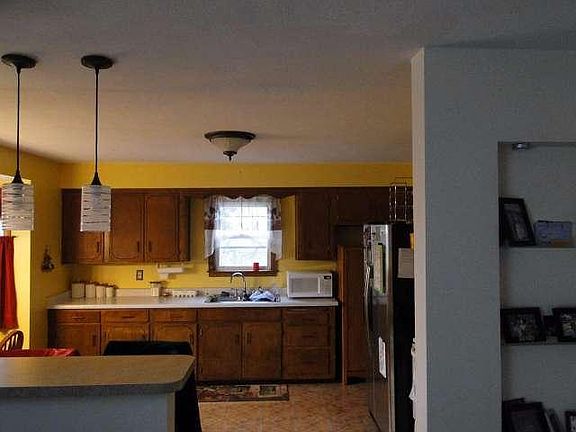 4th image of 1737 Manitoba Ave